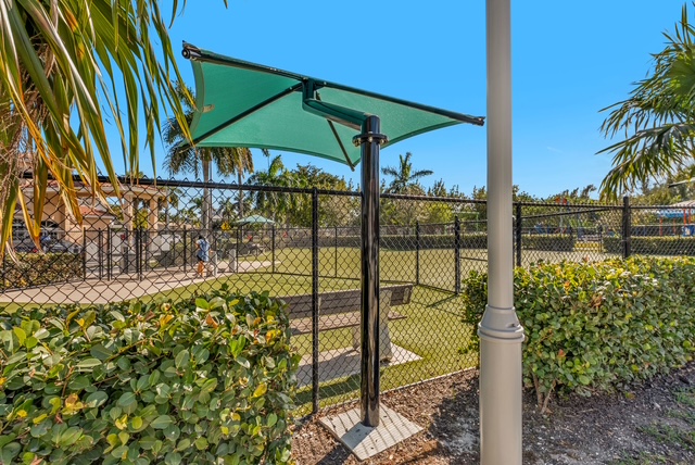 City of Hallandale Golden Isles Park